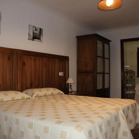 Hostal Monte Rio Hotel Trescares Exterior foto