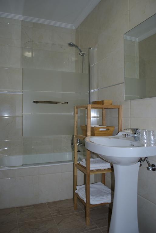 Hostal Monte Rio Hotel Trescares Cameră foto